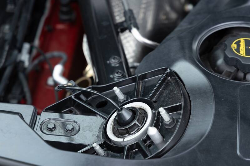 「コルベット E-Ray」は爆速のV8エンジンとモーターで街道の主役に！ 乗って感じた高揚感と意外な快適さ