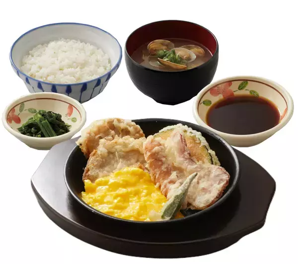「肉肉しい「とろたまチャーシュー天丼」さん天で！50円でエビも付けられる」の画像