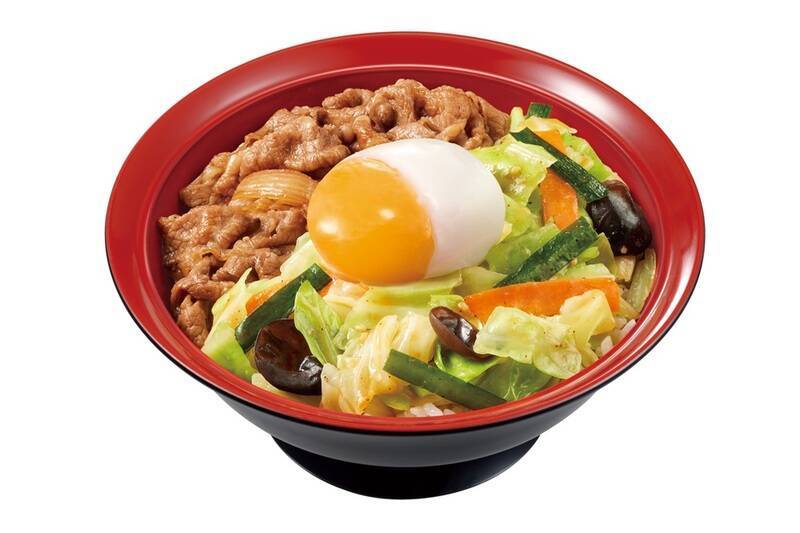 すき家「シャキうま塩野菜牛丼」新登場　牛×野菜の“あいもり”タイプ、これよさそう