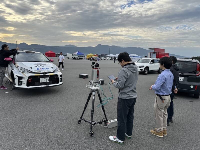 これが新しい観戦スタイル！ KDDI、ラリーイベントでデジタルツインのデモをお披露目！