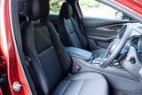 「都市型SUVの新定番！ マツダ「CX-30」がもたらす新感覚ドライブ」の画像17