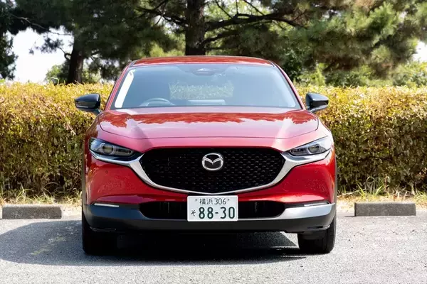 「都市型SUVの新定番！ マツダ「CX-30」がもたらす新感覚ドライブ」の画像
