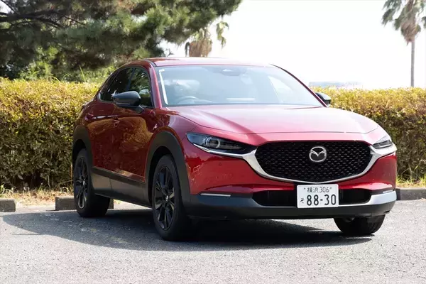 「都市型SUVの新定番！ マツダ「CX-30」がもたらす新感覚ドライブ」の画像