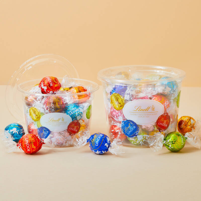 リンツで“チョコ詰め放題”開催！「リンドール」も限定チョコも好きなだけ