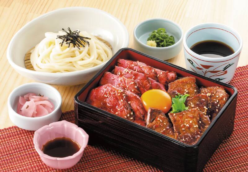 【本日から】無料で肉1.5倍！ローストビーフ重も、和食さと