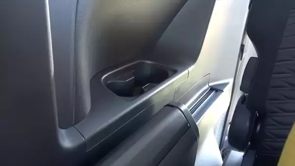 「見た目も性能も個性的な三菱のミニバン「デリカ D:5」に2週間乗ってわかった6つの魅力」の画像