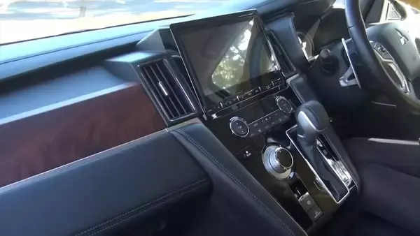 「見た目も性能も個性的な三菱のミニバン「デリカ D:5」に2週間乗ってわかった6つの魅力」の画像