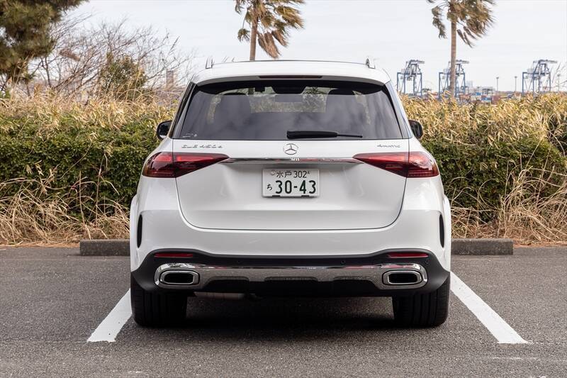 3列シートで6人乗車も！ 極上オーディオ完備のベンツ「GLE」が家族持ちにもぶっ刺さる3つの理由