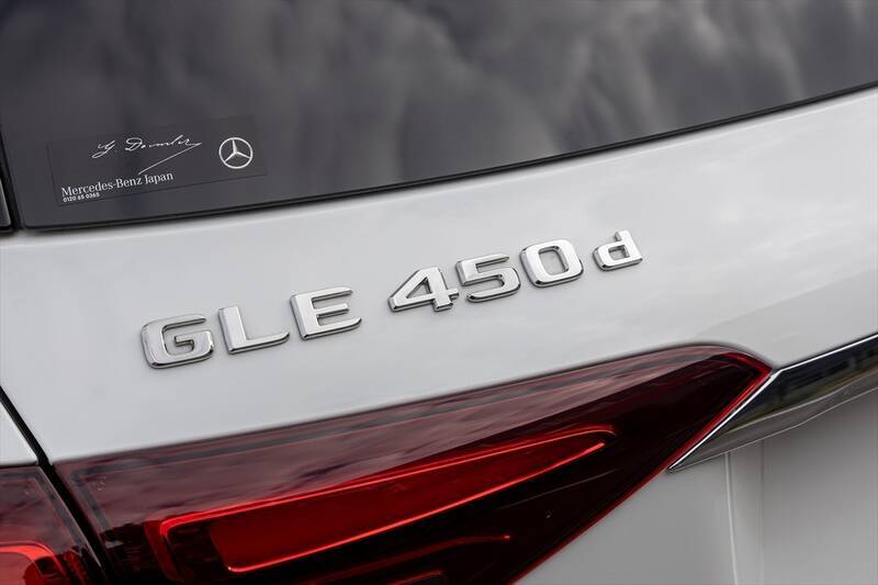 3列シートで6人乗車も！ 極上オーディオ完備のベンツ「GLE」が家族持ちにもぶっ刺さる3つの理由