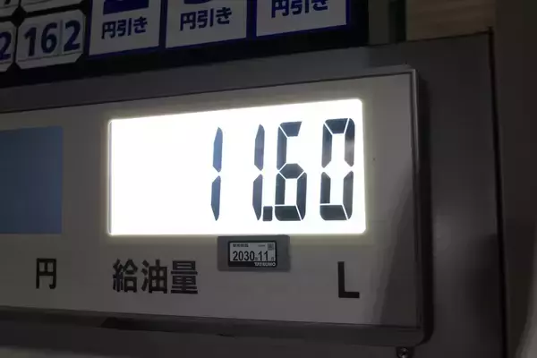 「Jeep「コマンダー」はガラガラ音も愛おしい。純ディーゼル搭載の7人乗りSUVが教えてくれる心のゆとり」の画像