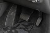 「Jeep「コマンダー」はガラガラ音も愛おしい。純ディーゼル搭載の7人乗りSUVが教えてくれる心のゆとり」の画像91