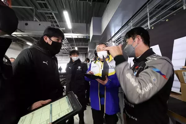 「「BMW M4 GT3」シェイクダウンはSUPER GTを1年間戦うための定規作り」の画像