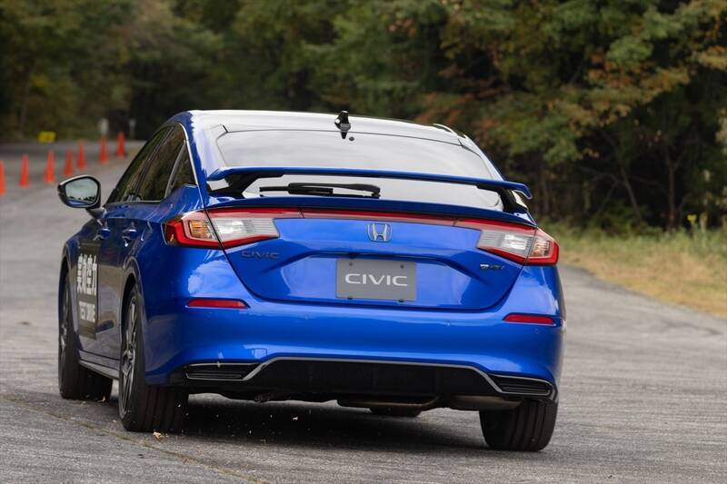 シビックオーナー必見！ テールゲートスポイラーを付けてこそシビックは完成する