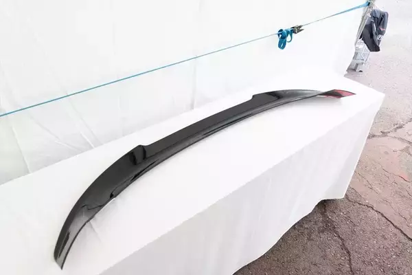 「シビックオーナー必見！ テールゲートスポイラーを付けてこそシビックは完成する」の画像