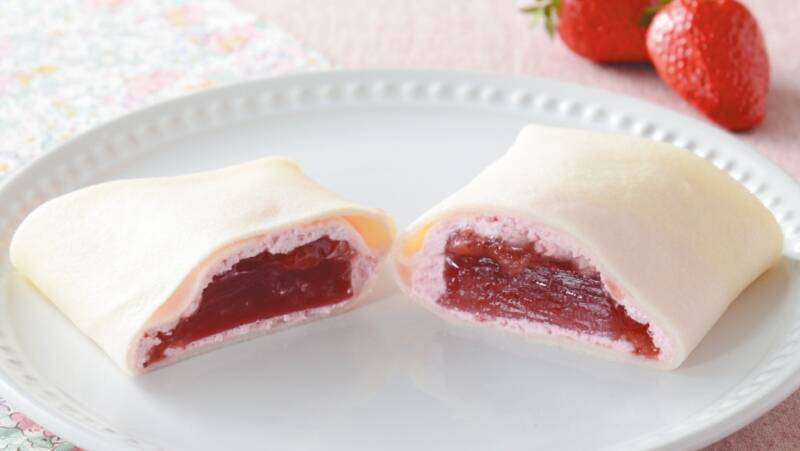 おいしそ！ローソン、夏いちごスイーツ4品　もち食感ロールやぷるジュレが登場