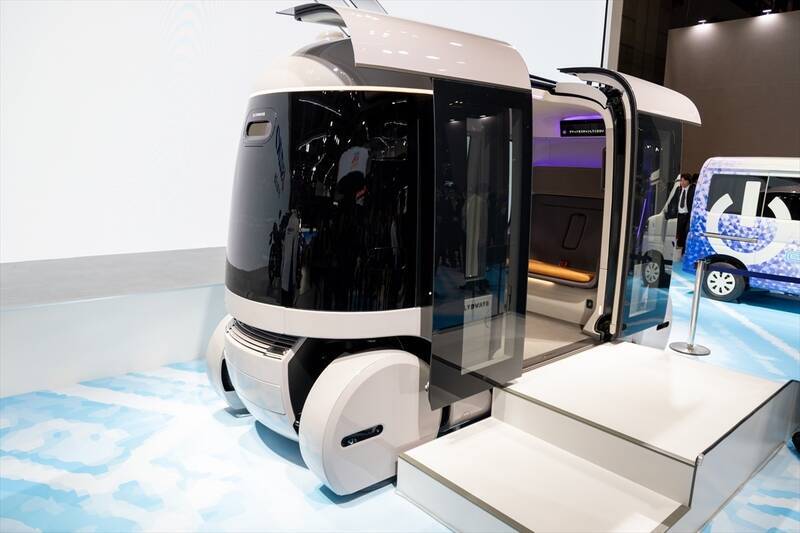 超巨大ブースで目立っていたトヨタをはじめジャパンモビリティショーはワクワクするクルマが多かった