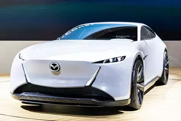 「超巨大ブースで目立っていたトヨタをはじめジャパンモビリティショーはワクワクするクルマが多かった」の画像