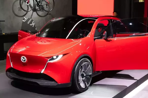 「超巨大ブースで目立っていたトヨタをはじめジャパンモビリティショーはワクワクするクルマが多かった」の画像