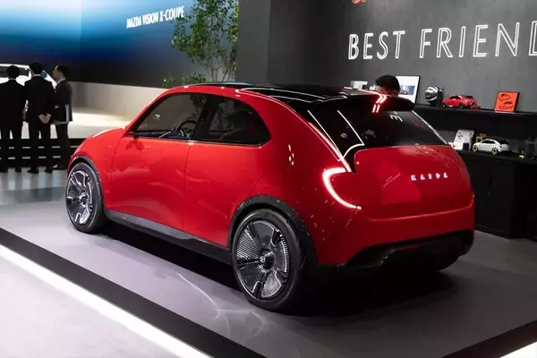 「超巨大ブースで目立っていたトヨタをはじめジャパンモビリティショーはワクワクするクルマが多かった」の画像