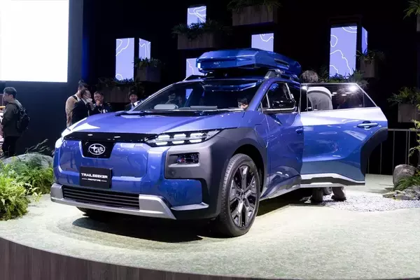 「超巨大ブースで目立っていたトヨタをはじめジャパンモビリティショーはワクワクするクルマが多かった」の画像