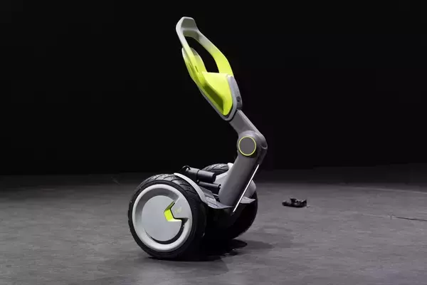 「超巨大ブースで目立っていたトヨタをはじめジャパンモビリティショーはワクワクするクルマが多かった」の画像