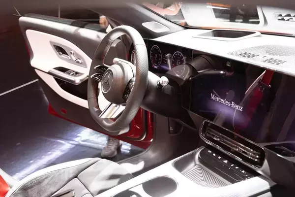 「超巨大ブースで目立っていたトヨタをはじめジャパンモビリティショーはワクワクするクルマが多かった」の画像