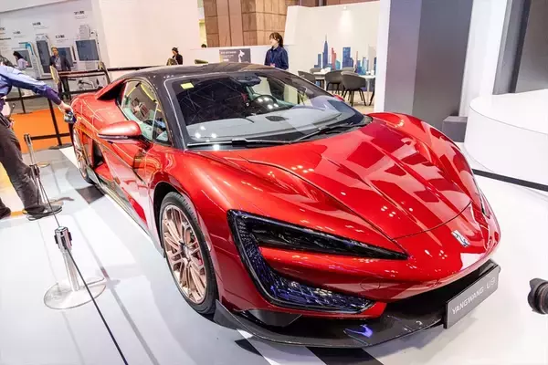 「超巨大ブースで目立っていたトヨタをはじめジャパンモビリティショーはワクワクするクルマが多かった」の画像