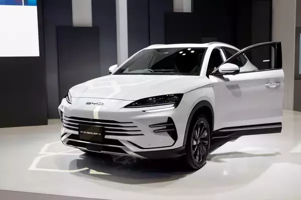 「超巨大ブースで目立っていたトヨタをはじめジャパンモビリティショーはワクワクするクルマが多かった」の画像