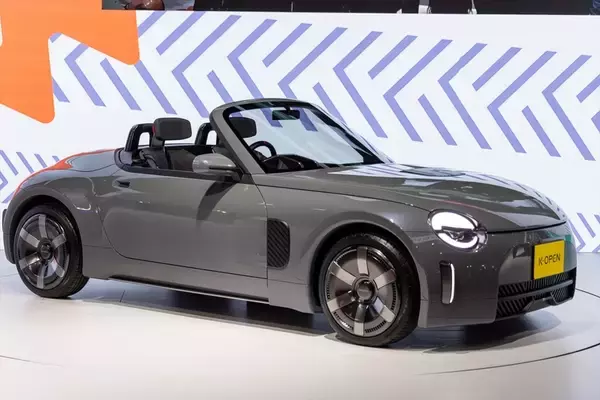 「超巨大ブースで目立っていたトヨタをはじめジャパンモビリティショーはワクワクするクルマが多かった」の画像