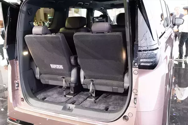 「超巨大ブースで目立っていたトヨタをはじめジャパンモビリティショーはワクワクするクルマが多かった」の画像