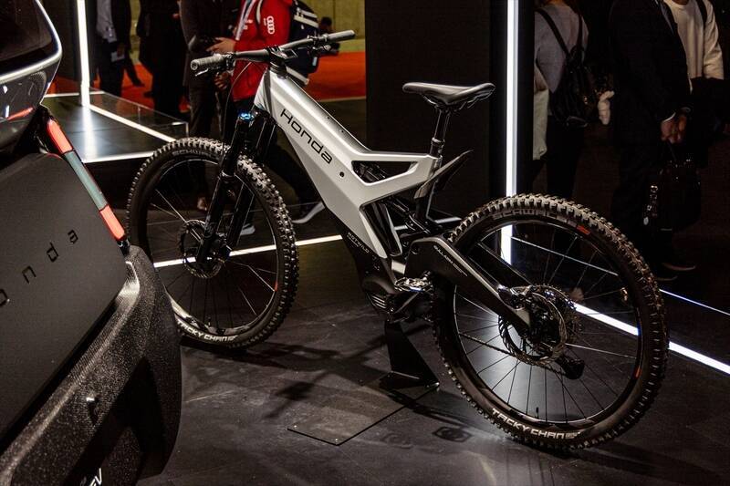 超巨大ブースで目立っていたトヨタをはじめジャパンモビリティショーはワクワクするクルマが多かった