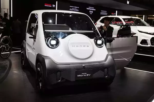 「超巨大ブースで目立っていたトヨタをはじめジャパンモビリティショーはワクワクするクルマが多かった」の画像