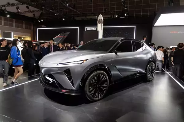 「超巨大ブースで目立っていたトヨタをはじめジャパンモビリティショーはワクワクするクルマが多かった」の画像