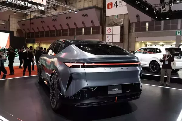 「超巨大ブースで目立っていたトヨタをはじめジャパンモビリティショーはワクワクするクルマが多かった」の画像