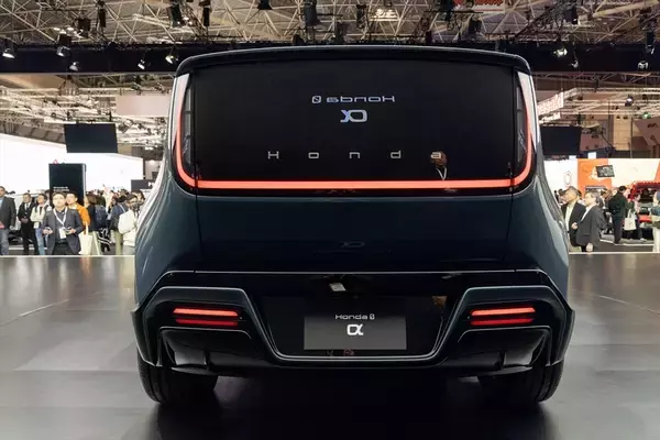 「超巨大ブースで目立っていたトヨタをはじめジャパンモビリティショーはワクワクするクルマが多かった」の画像