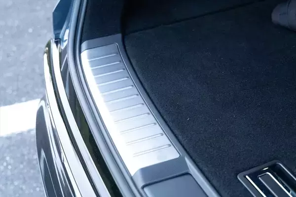 「クラウン・エステートで車中泊体験！ 「おもてなし」シートで過ごすぜいたくなドライブ体験」の画像