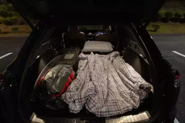 「クラウン・エステートで車中泊体験！ 「おもてなし」シートで過ごすぜいたくなドライブ体験」の画像