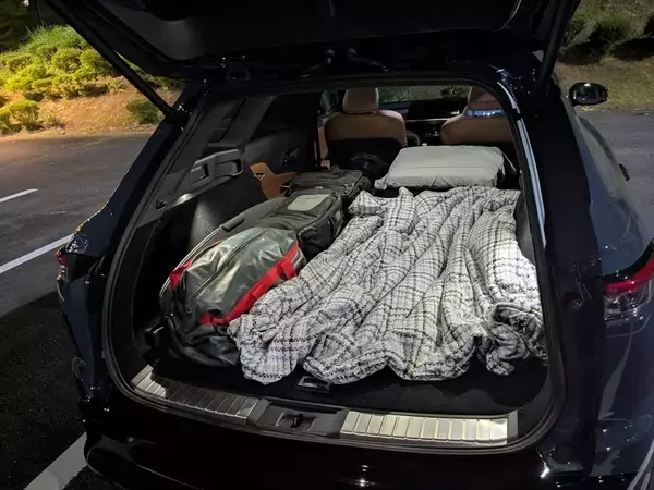 「クラウン・エステートで車中泊体験！ 「おもてなし」シートで過ごすぜいたくなドライブ体験」の画像