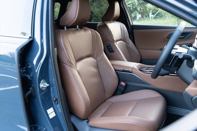 クラウン・エステートで車中泊体験！ 「おもてなし」シートで過ごすぜいたくなドライブ体験