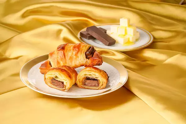 「あの「究極のチョコクロ」が帰って来る！ バター10倍、食べ比べセットも」の画像