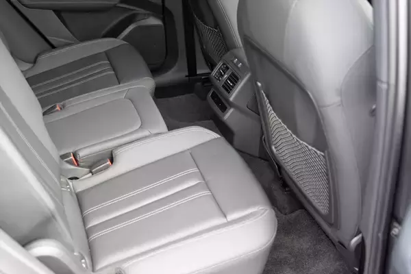 「大きくても惹かれる理由がある! アウディの新型「Q5」は全車マイルドハイブリッド化で隙ナシに」の画像