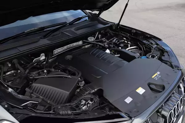 「大きくても惹かれる理由がある! アウディの新型「Q5」は全車マイルドハイブリッド化で隙ナシに」の画像