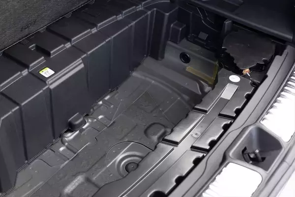 「大きくても惹かれる理由がある! アウディの新型「Q5」は全車マイルドハイブリッド化で隙ナシに」の画像