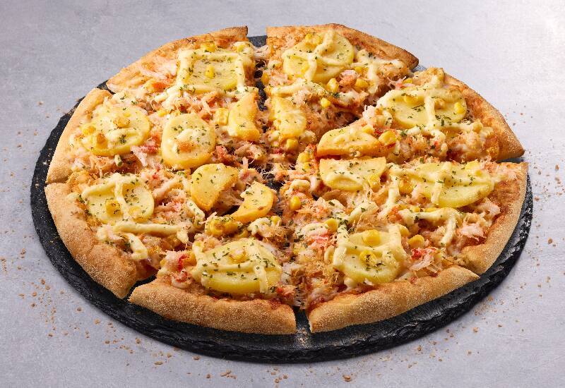 “大ぶり海老”と“炭火焼ビーフ”のピザ！ ドミノ本気のハーフ＆ハーフ