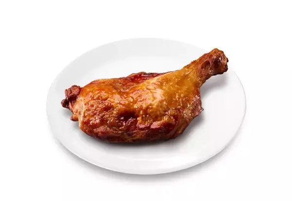 「“大ぶり海老”と“炭火焼ビーフ”のピザ！ ドミノ本気のハーフ＆ハーフ」の画像