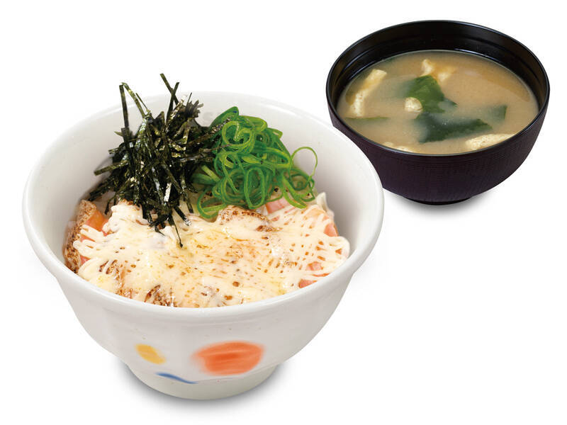 松屋の海鮮丼「いくら」が復活！ 今年は「炙りサーモンいくら丼」も