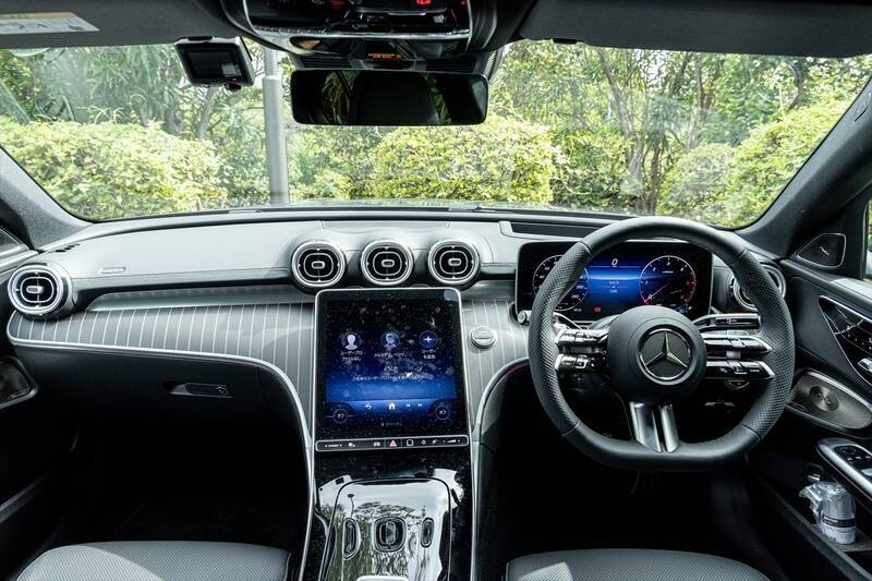 Cクラスに900万円出す価値はあるか？ 豪華装備の「C220d Luxury」に見る、SUVにはないセダンの底力