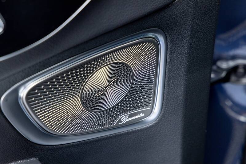 Cクラスに900万円出す価値はあるか？ 豪華装備の「C220d Luxury」に見る、SUVにはないセダンの底力