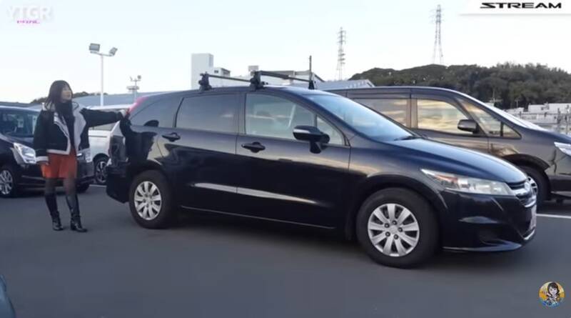 予算100万円で3列シートが手に入る！ ホンダ「ストリーム」は中古車市場の隠れたコスパ最強ミニバン