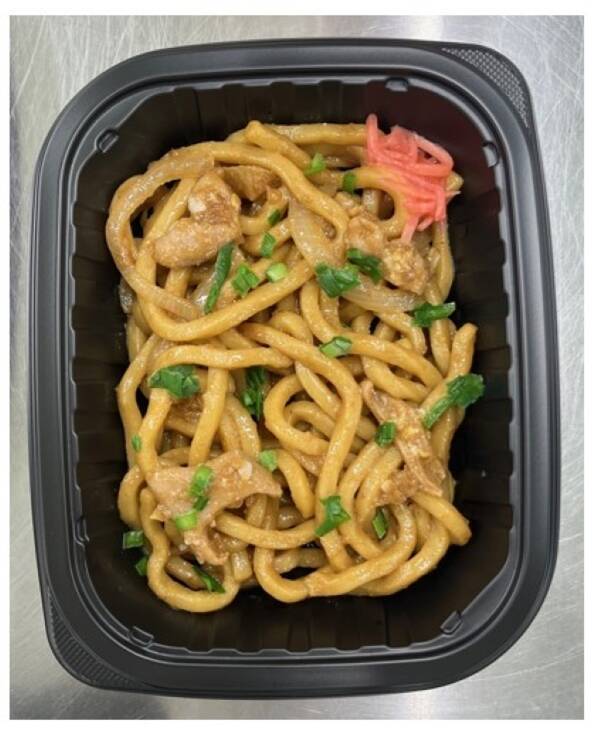 これは気になる！ ファミマ「ホルモンうどん」冷凍で全国へ
